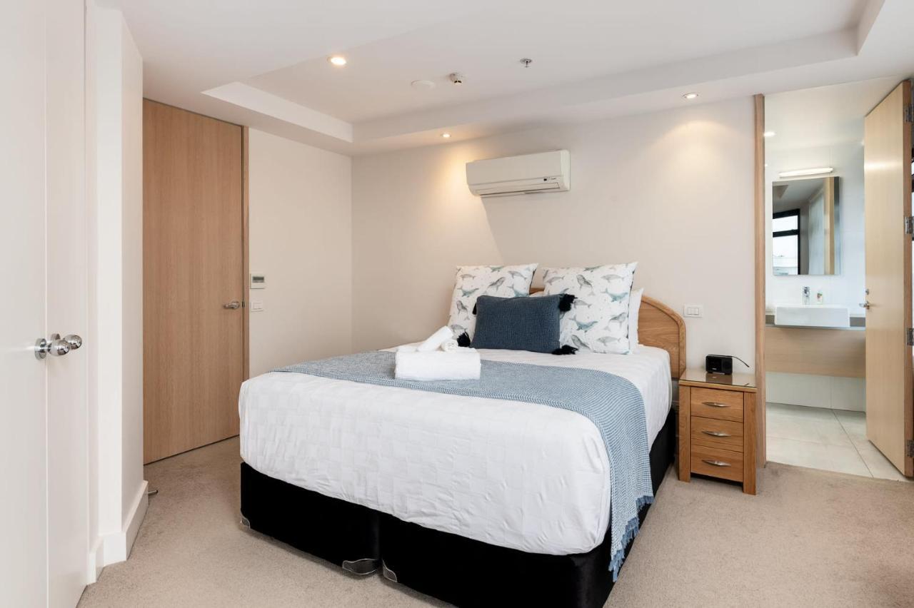 Superb Elevated Views Of Harbour With Heated Pool, Gym & Parking Apartment Mount Maunganui Exterior photo