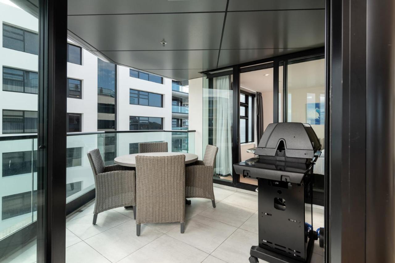 Superb Elevated Views Of Harbour With Heated Pool, Gym & Parking Apartment Mount Maunganui Exterior photo
