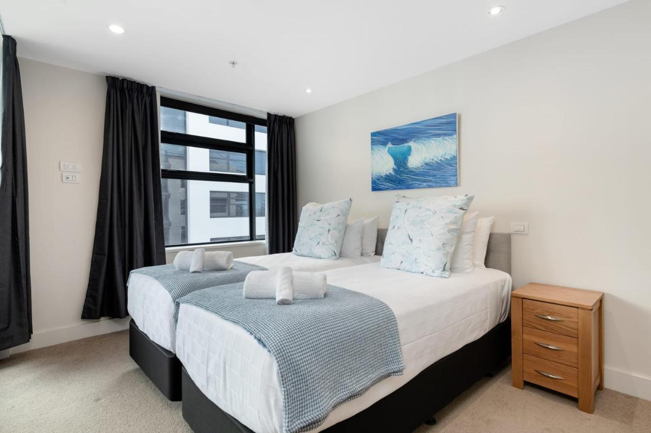 Superb Elevated Views Of Harbour With Heated Pool, Gym & Parking Apartment Mount Maunganui Exterior photo
